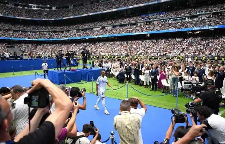 Resmi Diperkenalkan Real Madrid, Kylian Mbappe Samai Rekor Cristiano Ronaldo