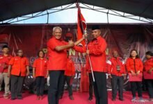 Profil Joppye Wayangkau, calon gubernur Papua Barat Daya 2024