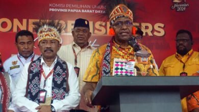 Profil Bernard Sagrim, calon gubernur Papua Barat Daya 2024