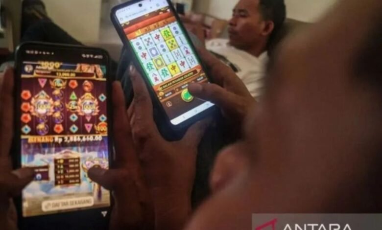 Pramono tekankan edukasi untuk cegah remaja terlibat judi online